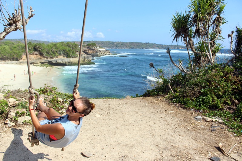 Swing close to the Dream beach Nusa Lembongan island