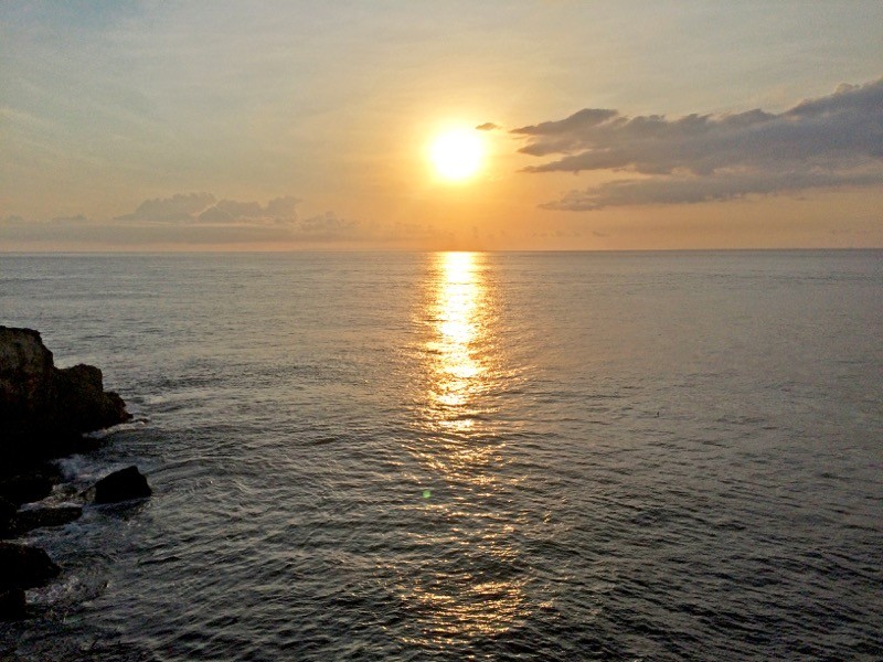 Sunset at Mahana point cliff
