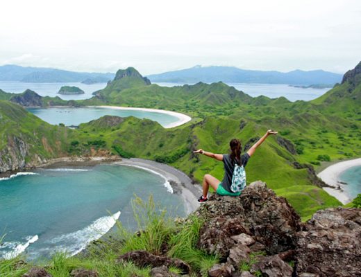 Na ostrove Padar počas plavby na Komodo